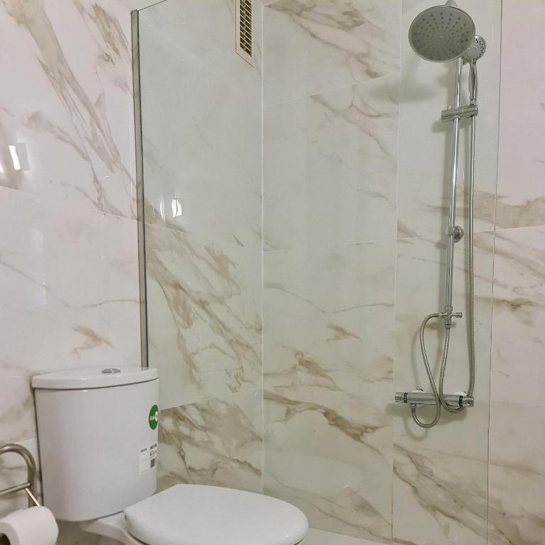 apartamento en lujoso puerto deportivo - Apartment mit 1 Schlafzimmer - 18