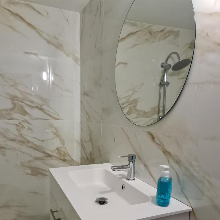 apartamento en lujoso puerto deportivo - Apartment mit 1 Schlafzimmer - 15