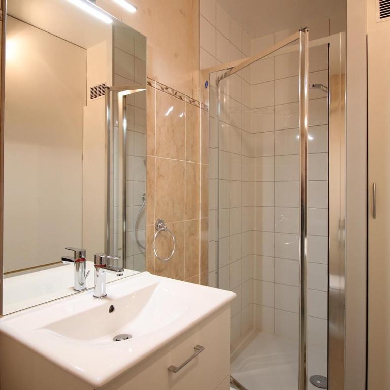 Charmant T2 avec balcon exposé Ouest, parking privé, au Mont-Dore, proche centre et Thermes - FR-1-608-190 - Apartment (4 Adults) - 12