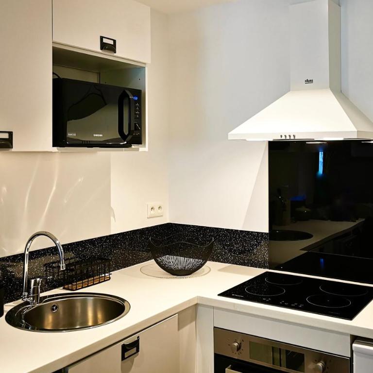 BELLE REINE - 3 APPARTEMENTS EN COEUR DE CENTRE-VILLE - Estudio con balcón - 8