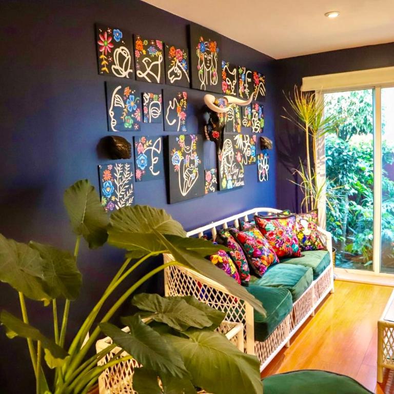 Luxurious Mid Century Modern folk art home - Casa de 4 dormitorios - 8
