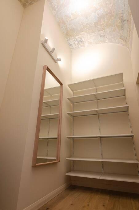 Casa Aldrovandi: Elegante e in Centro Storico - Appartamento con 2 Camere da Letto - 37