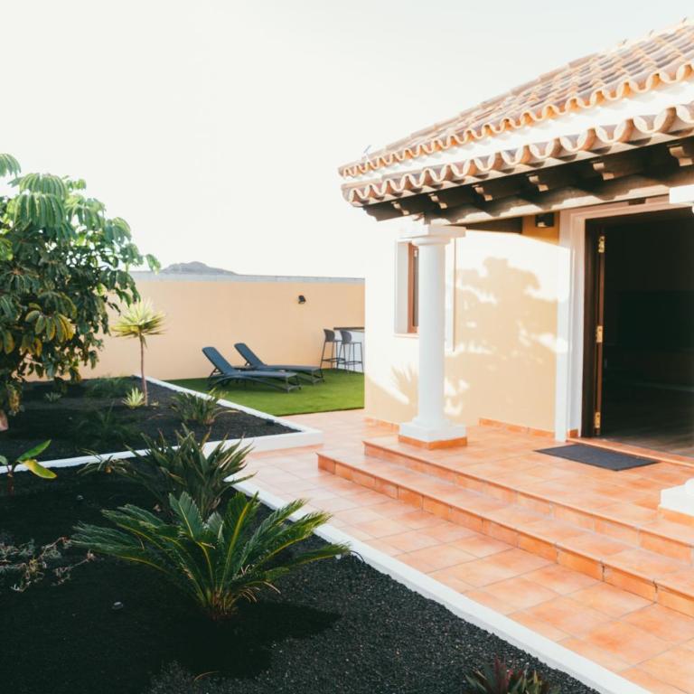 Moderne villa met verwarmd zwembad in Corralejo - Villa de 3 dormitorios - 1
