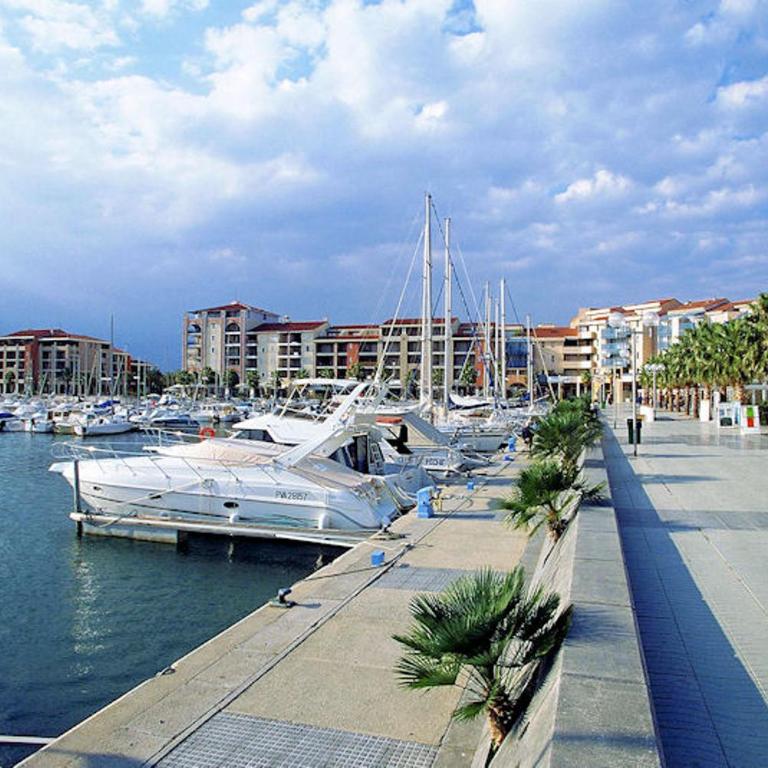 A 8 mn A PIED DES PLAGES APPARTEMENT AVEC PISCINE ET TENNIS - Appartement 1 Chambre - 16