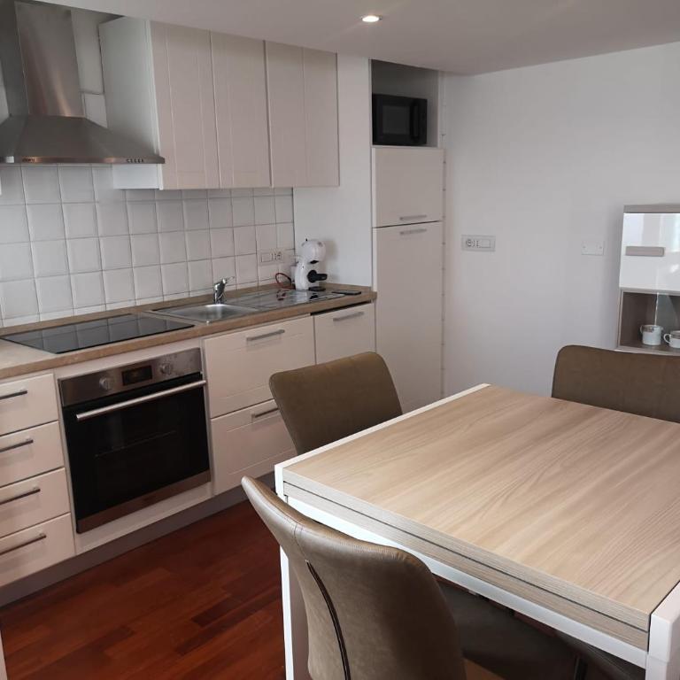 Marina Apartment City Centre - Two-Bedroom Apartment - 9