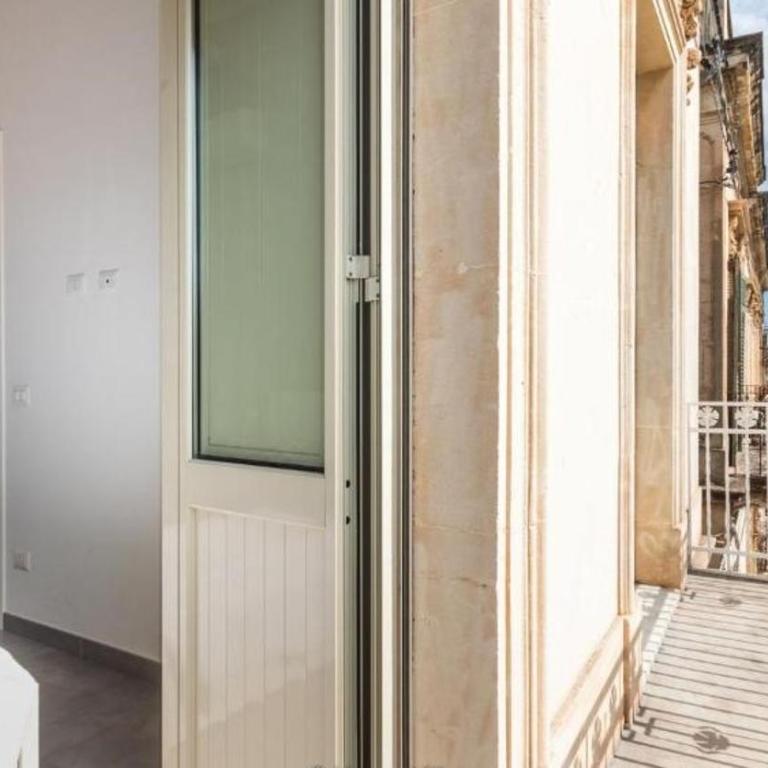 Casa vacanza il Gelsomino Magico - Appartamento con Balcone - 16