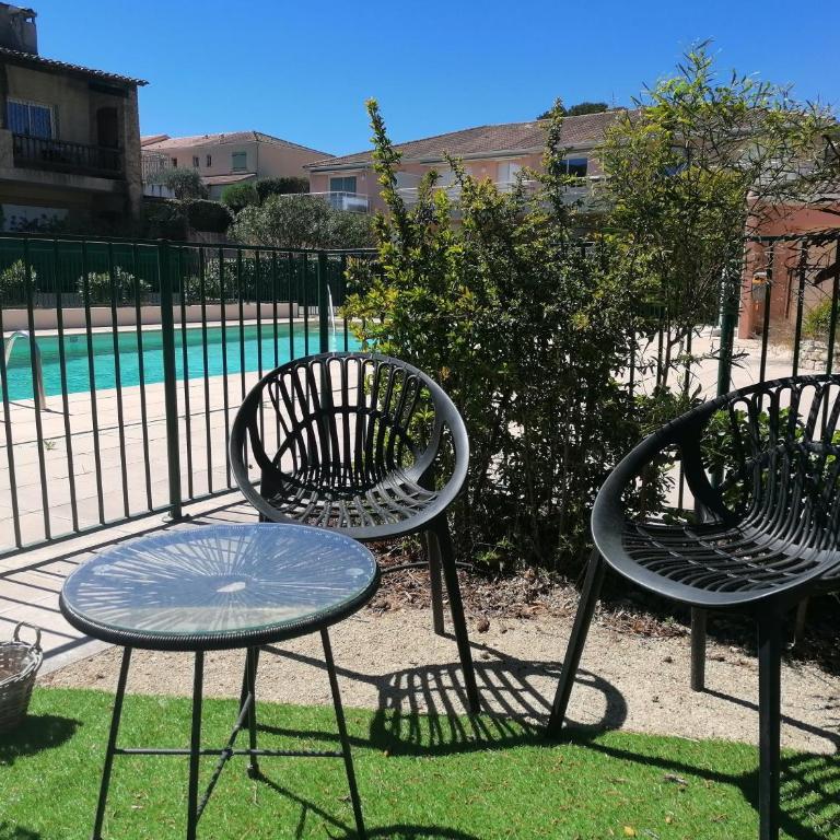 Cosy Appart St Raph, piscine résidence, proche mer - Appartamento con 1 Camera da Letto - 2