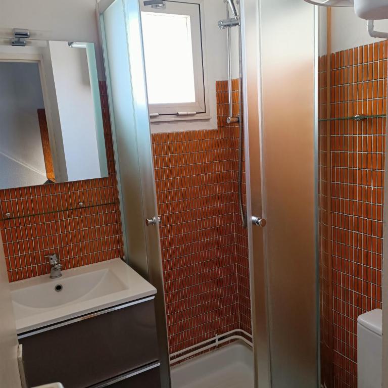 Studio Vue Mer 100 m de la plage - Apartamento de 1 dormitorio - 9