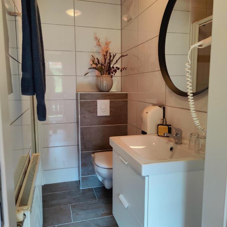 Pension Almhof - Budget Doppelzimmer - 6
