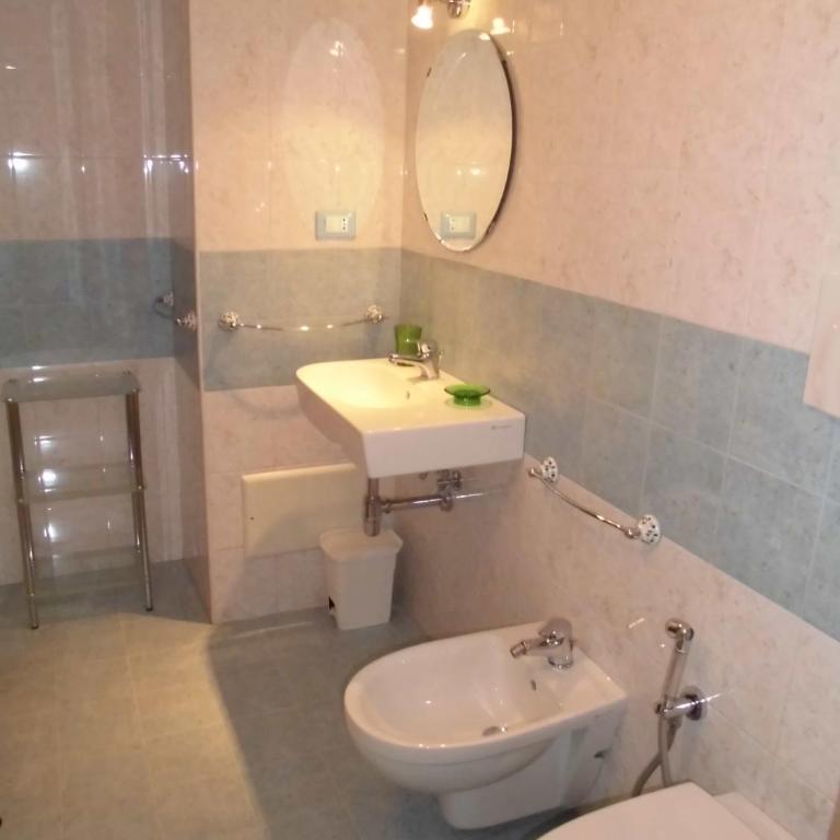 Araucaria - Camera Quadrupla con Bagno Privato - 6