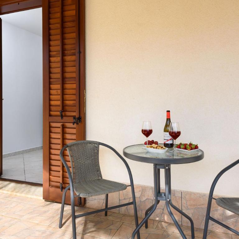Bedda Luna Villa - Appartamento con 2 Camere da Letto - 13