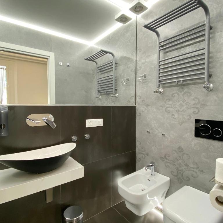 Casa Granatelli - Double Room with Balcony - 5