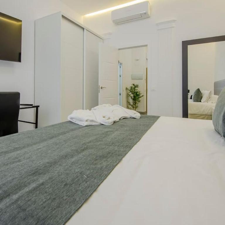 SUARA Apartamentos 2 - One-Bedroom Apartment - 5