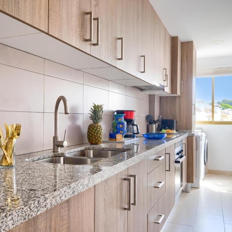 CALABELLA 1 Pirate View, frontline beach la Cala de Mijas, Wi-Fi - Apartamento de 3 dormitorios - 6