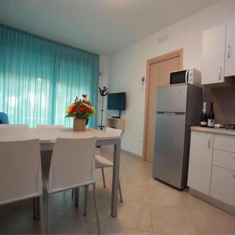 Charming flat for up to 6 guests near the beach - Appartamento - 10