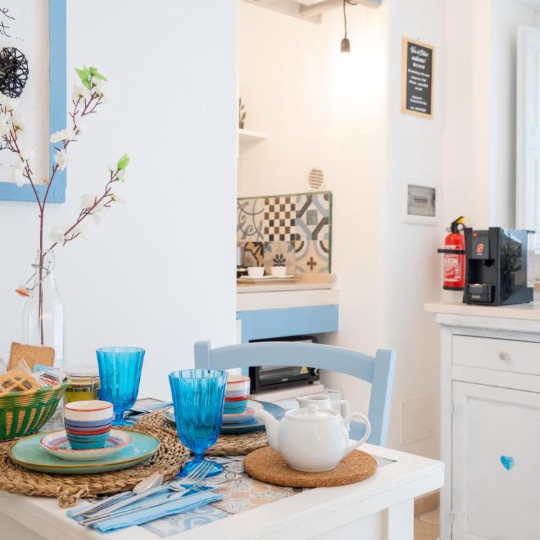Vico di Ostuni Stone Houses in the Heart of Ostuni by Rentbeat - Casa Vacanze - 2