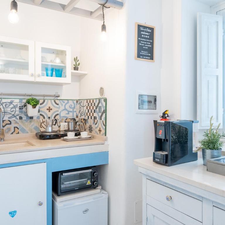 Vico di Ostuni Stone Houses in the Heart of Ostuni by Rentbeat - Casa Vacanze - 5