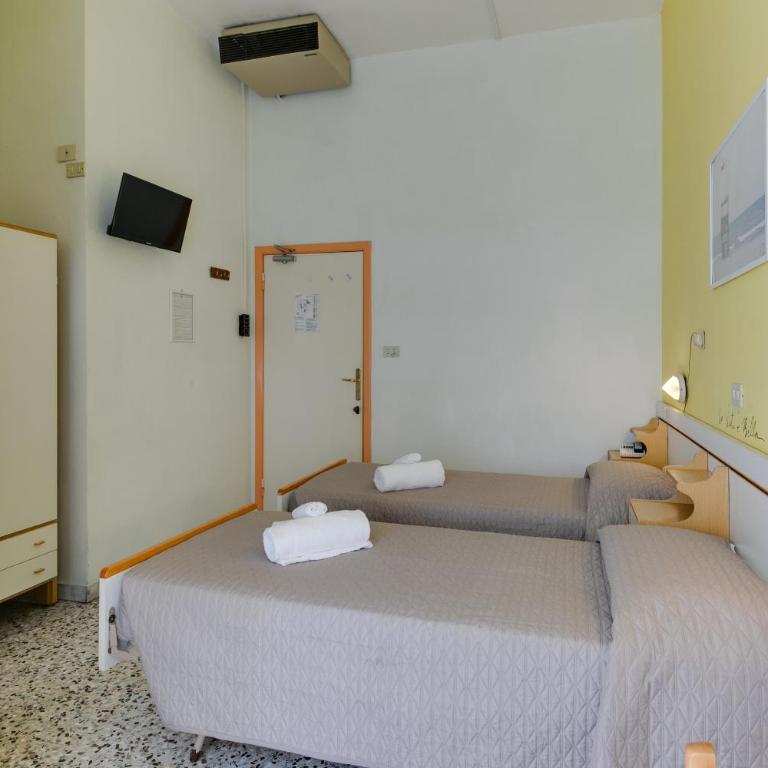 Hotel Villa Merope Room Only and free Coffee - Camera Matrimoniale/Doppia con Letti Singoli - 5