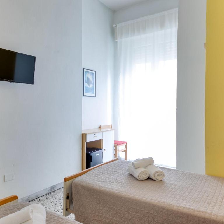 Hotel Villa Merope Room Only and free Coffee - Camera Matrimoniale/Doppia con Letti Singoli - 10