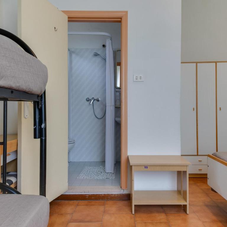 Hotel Villa Merope Room Only and free Coffee - Camera Economy Matrimoniale/Doppia con Letti Singoli - 5
