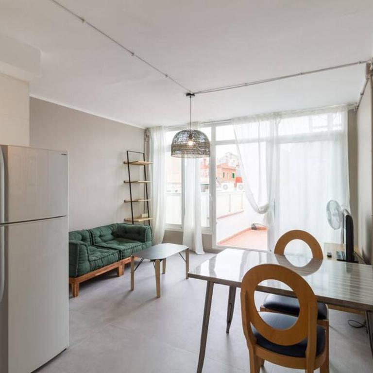BeBarceloner Sant Andreu Apartments - Attic with terrace - One-Bedroom Apartment - 1