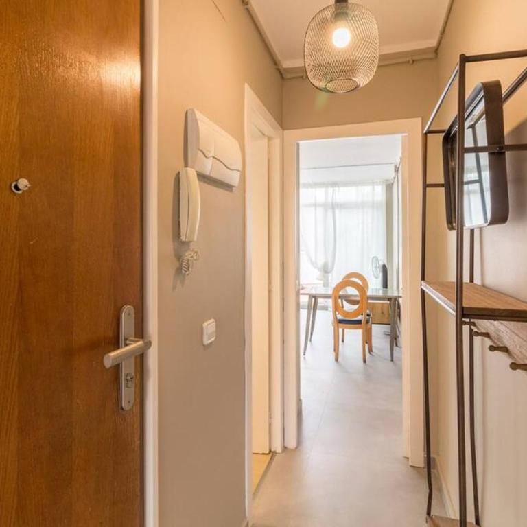 BeBarceloner Sant Andreu Apartments - Attic with terrace - One-Bedroom Apartment - 8