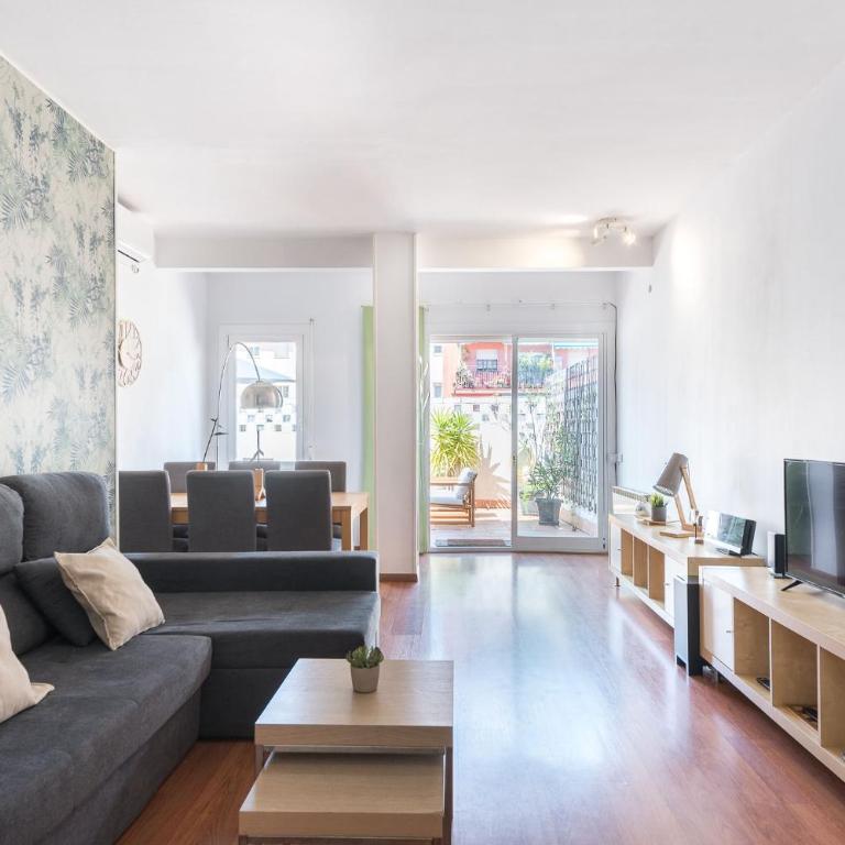 Apartment with terrace a step away from Montjuic, Barcelona - Two-Bedroom Apartment - 19
