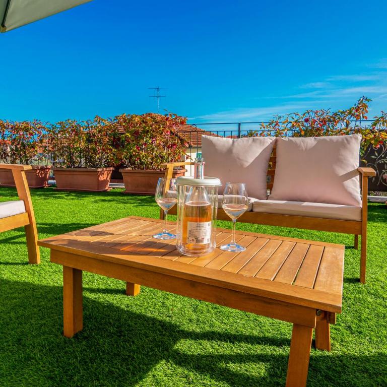 Villa Mimosa Diano Marina: exclusive use villa, garden, barbecue, 3 bedrooms and 3 bathrooms - Villa - 51
