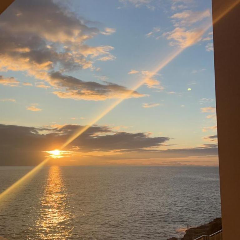 Paradise beachfront view 2 - One-Bedroom Apartment - 22