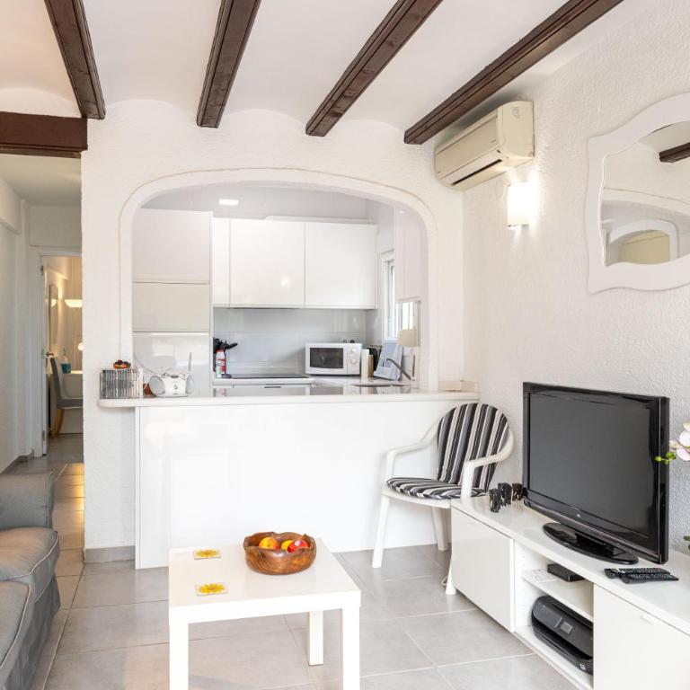 Semiadosado Alegría Jávea, recién reformado, cocina integrada a 300 metros de la playa - Apartamento de 1 dormitorio - 7