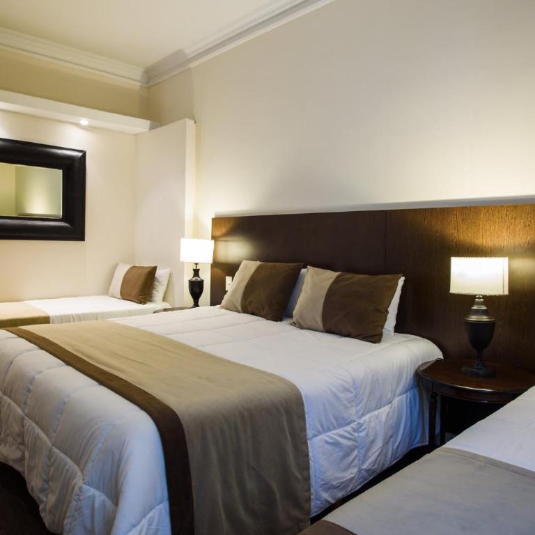 1253 Recoleta Small Hotel - Standard Quadruple Room - 5
