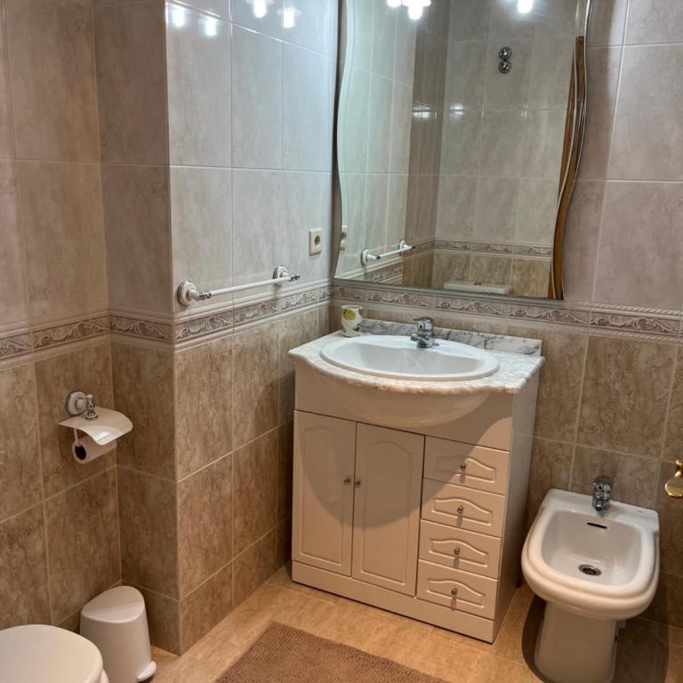 Casa de Fado - Two-Bedroom Apartment - 9