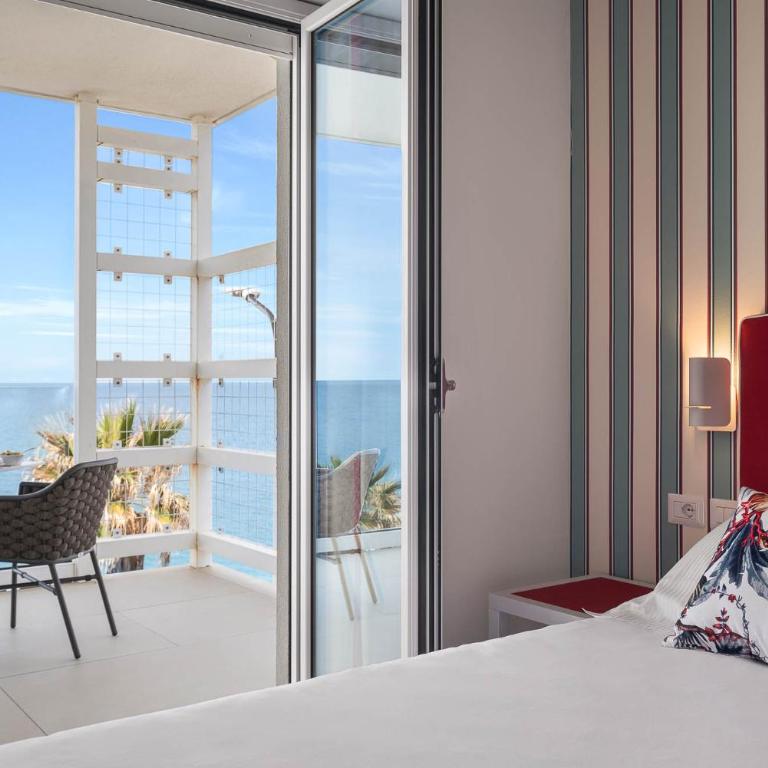 Seaside Hotel - Camera Matrimoniale Deluxe con Balcone e Vista Mare - 24