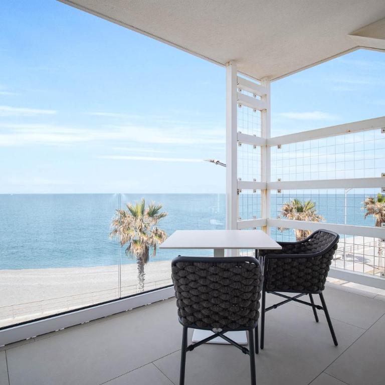 Seaside Hotel - Camera Matrimoniale Deluxe con Balcone e Vista Mare - 26