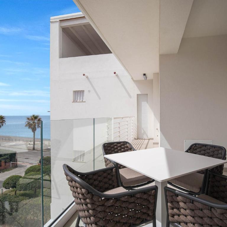 Seaside Hotel - Camera Matrimoniale Deluxe con Vista Mare Laterale - 4