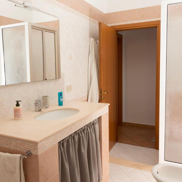 Casa Camelia - Appartamento con 2 Camere da Letto - 2