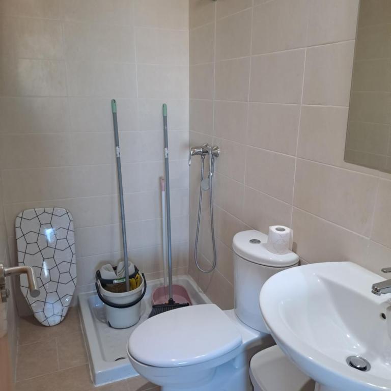 Acogedor loftcon garaje a 10min del aeropuerto e IFEMA - One-Bedroom Apartment - 5