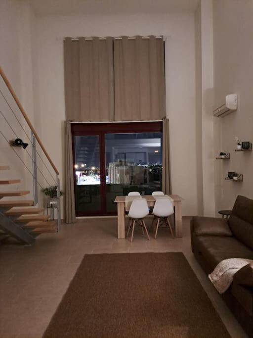 Acogedor loftcon garaje a 10min del aeropuerto e IFEMA - One-Bedroom Apartment - 59