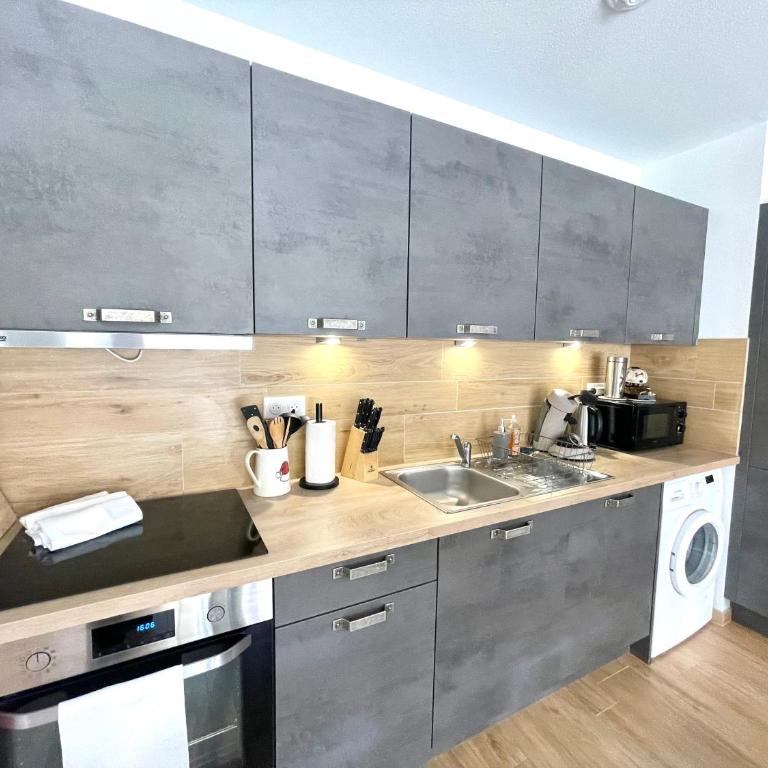 Magnifique 2 pièces, tout équipé, terrasse privée - Appartement 1 Chambre - 11