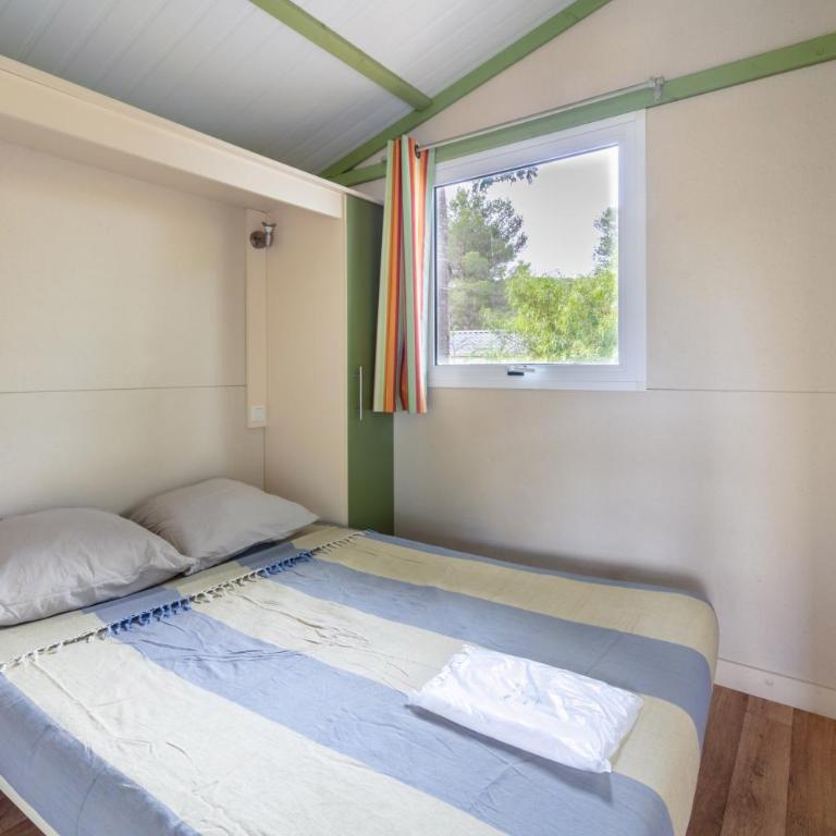 Camping Lou Cabasson - Chalet (4 Adultes) - 3