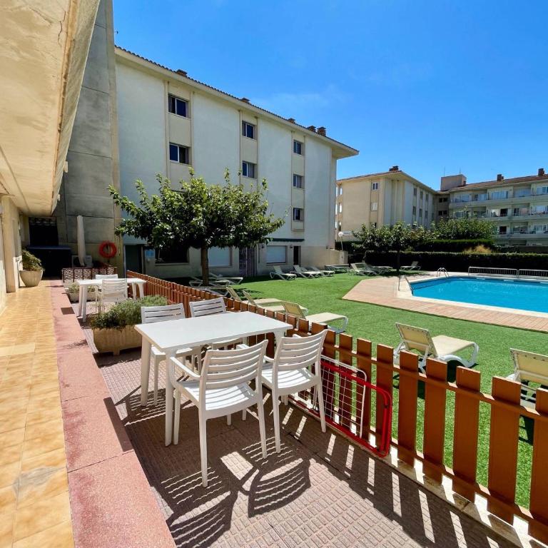 Festastar 103 - Apartment with Pool View - 1