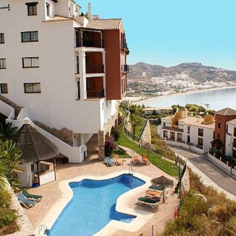 Lovely 2 bed apartment with views & communal pool - Apartment with Sea View - 2