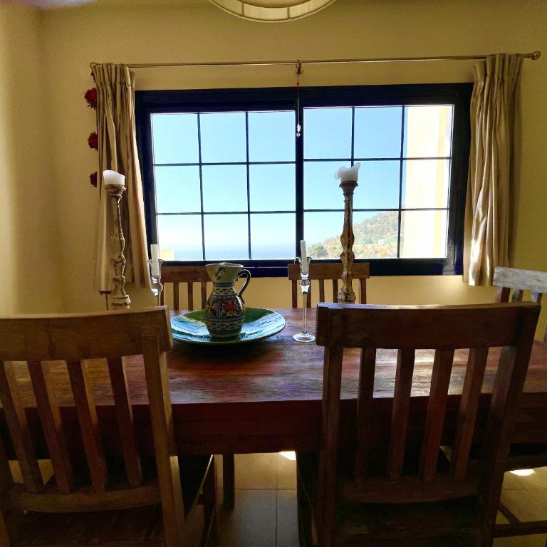 Lovely 2 bed apartment with views & communal pool - Apartment with Sea View - 12