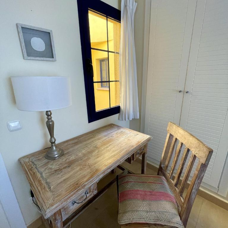 Lovely 2 bed apartment with views & communal pool - Apartment with Sea View - 16