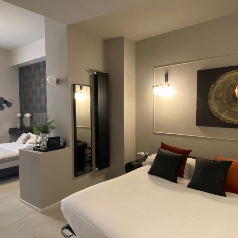 INTOMILAN Galleria Duomo I Boutique & Design Aparthotel - Deluxe King Suite - 7