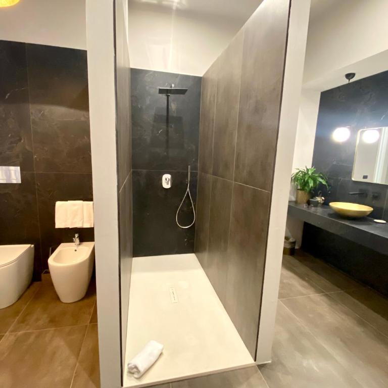 INTOMILAN Galleria Duomo I Boutique & Design Aparthotel - Deluxe King Suite - 8