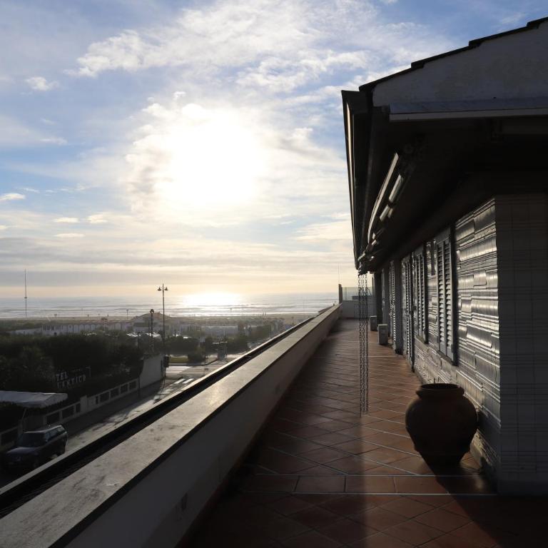 Casa Magniflex - Sea view Flat with Swimming pool - Casa con 4 camere da letto - 5