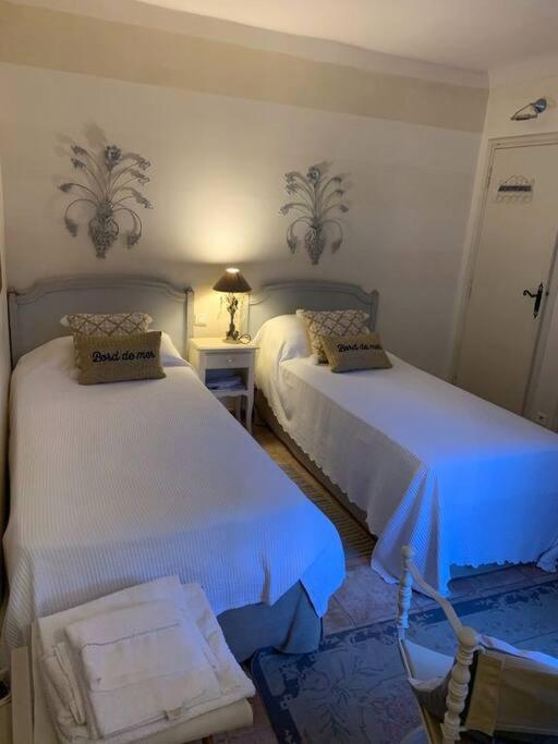 Charming Provencal Mas with amazing sea view and pool - Maison 3 Chambres - 16