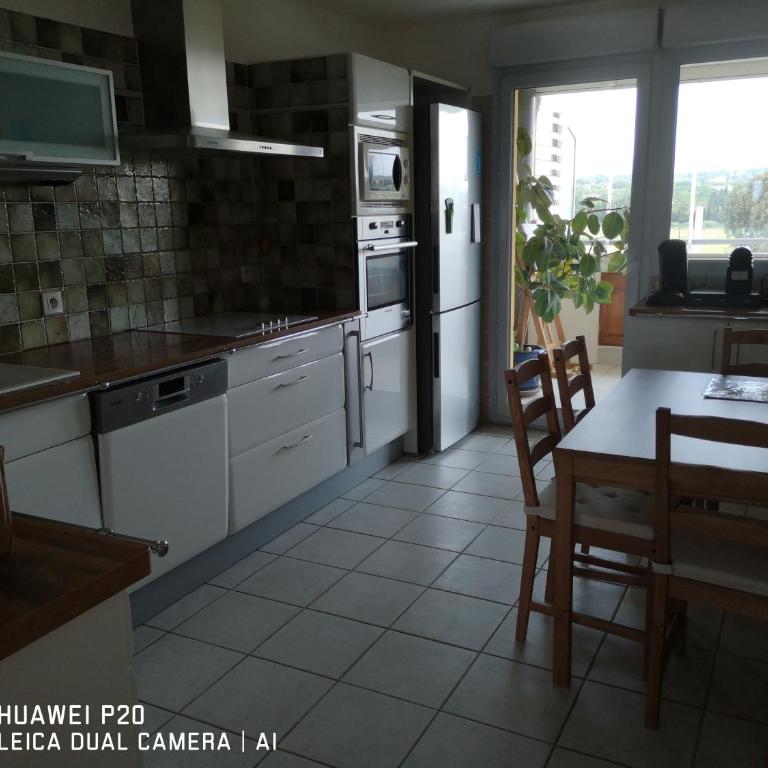 appartement 6pers ,3 étage dernier, duplex spacieux Clim, piscine ,parking privé fermer - Appartamento con 3 Camere da Letto - 11