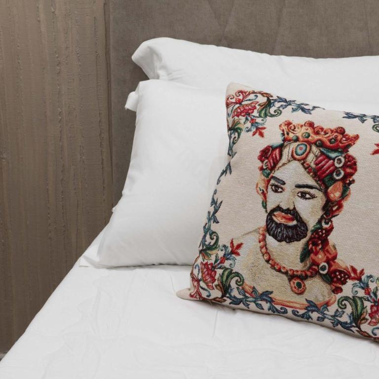 Blanc Rooms - Deluxe Double Room with Balcony - 9